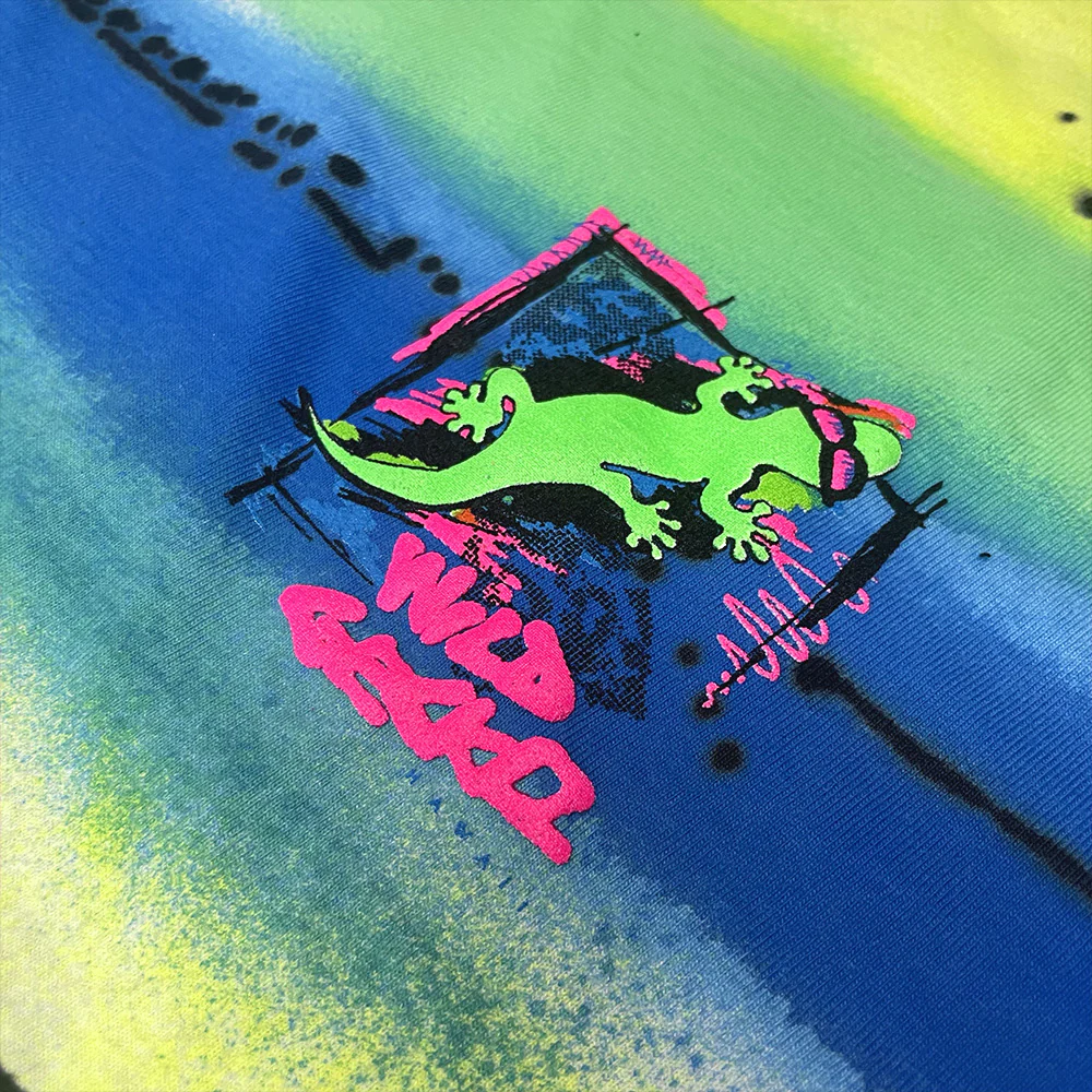 1989 Gecko Graffiti Hand-Painted Beach Style Tee - Green - Image 9