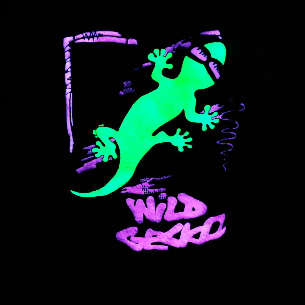 1989's Gecko Graffiti White Hoodie - Image 5
